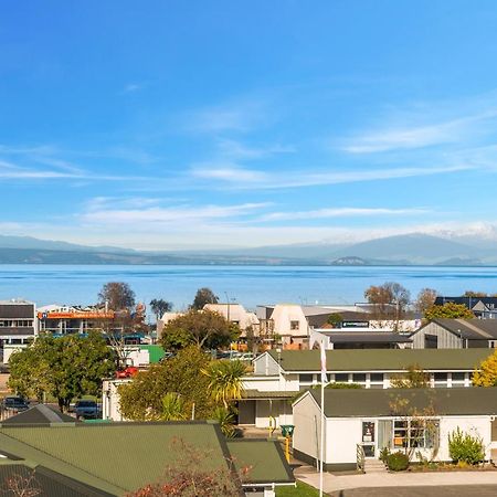 Lakeview Luxury - Taupo Holiday Apartment エクステリア 写真